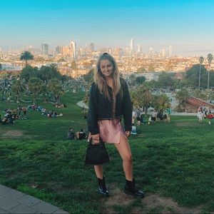 Meet your Posher, Ally